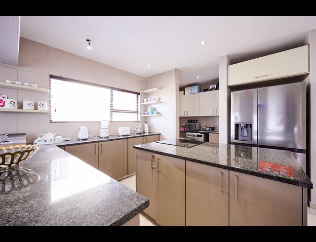 3 BEDROOM HOUSE FOR SALE IN BARBEQUE DOWNS